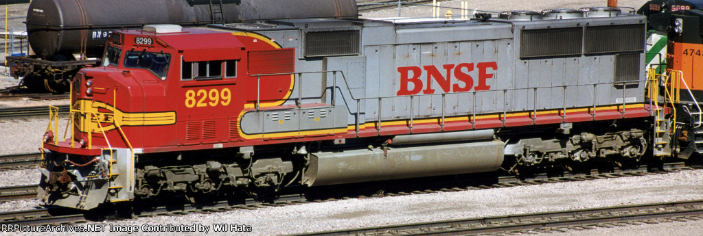 BNSF SD75I 8299